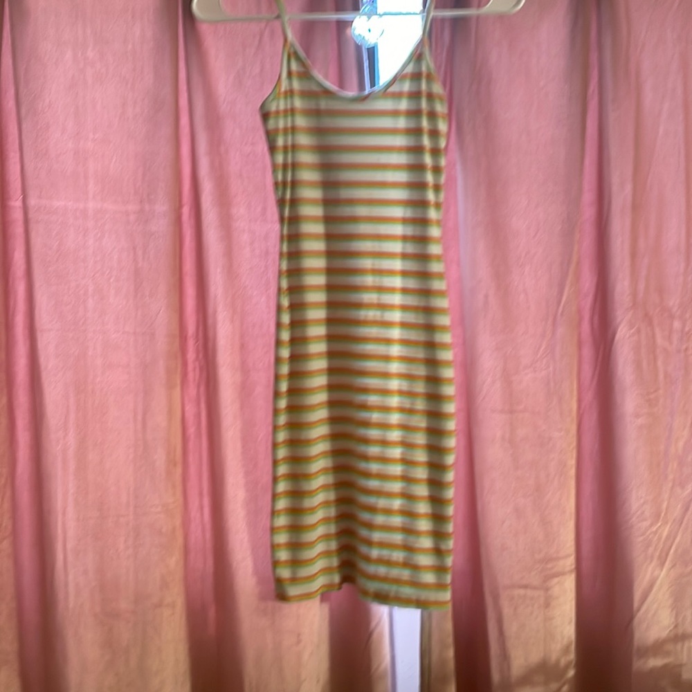 No noticeable stains or flaws been worn once or twice size small women’s